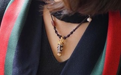 带字qq皮肤女生